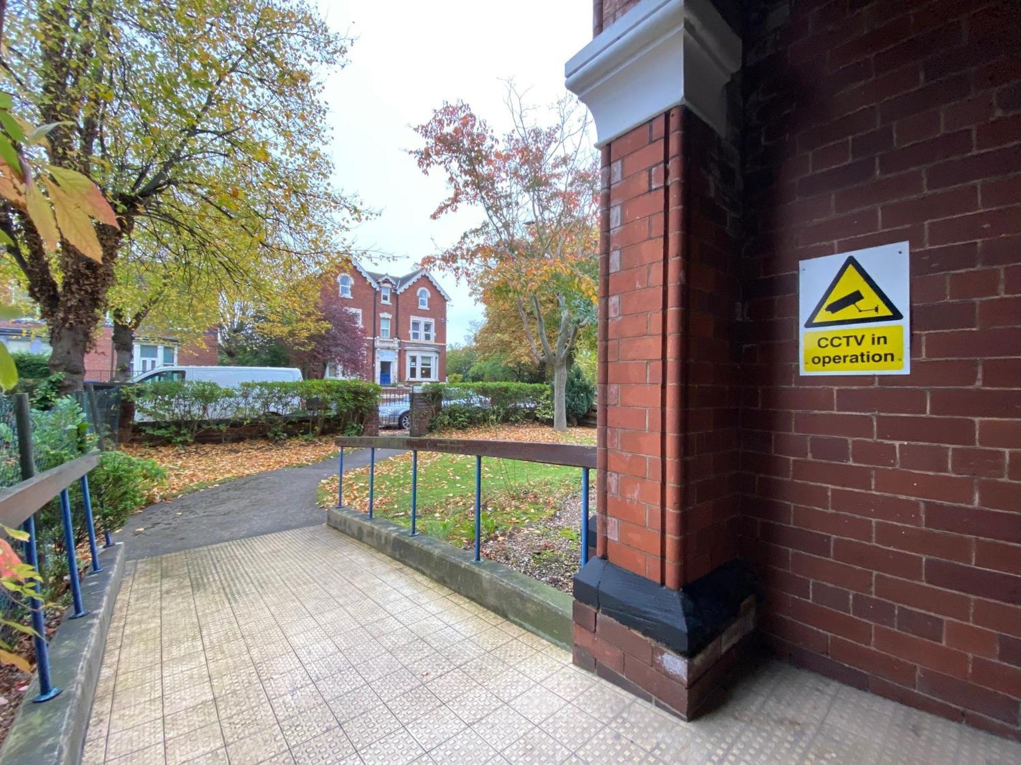 Ferienwohnung Spacious Victorian Studio Flat Doncaster Exterior foto