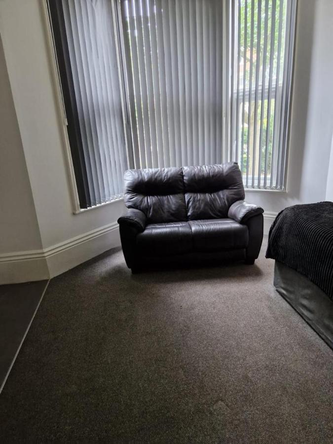 Ferienwohnung Spacious Victorian Studio Flat Doncaster Exterior foto